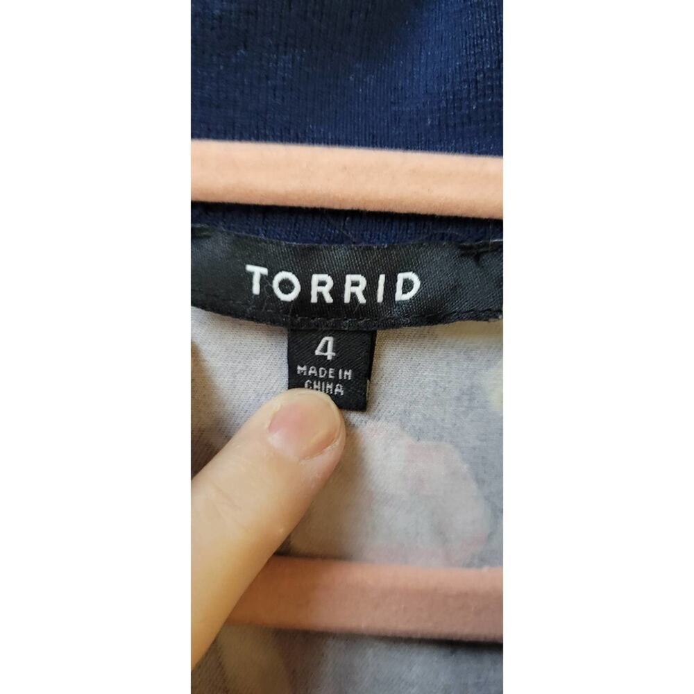 Torrid Blue Floral Bomber Jacket Rayon Women's 4x NWOT - Picture 11 of 13